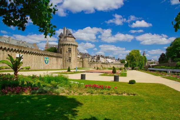 Vannes jardins remparts